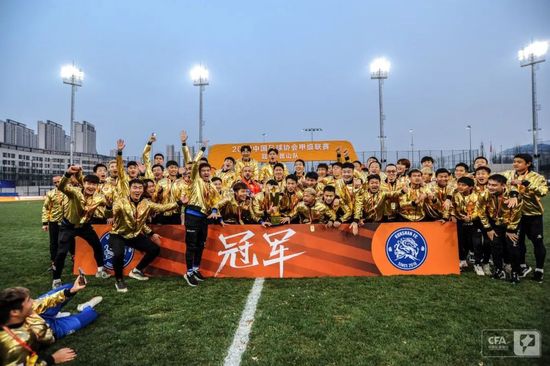 忘穿内裤坐公交被c了