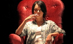 午夜伦欧美伦电影理论片